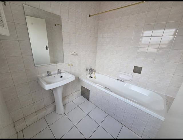 3 BEDROOM TOWNHOUSE FOR SALE IN MARAIS STEYN PARK